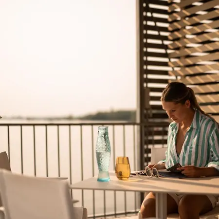 Seehotel Am Kaiserstrand 4* לוכאו ביי ברגנץ