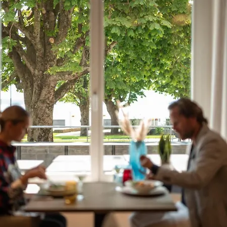 Seehotel Am Kaiserstrand Otel Lochau