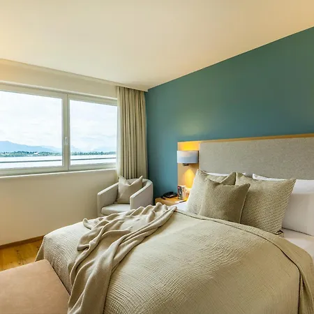 Otel Seehotel Am Kaiserstrand 4*