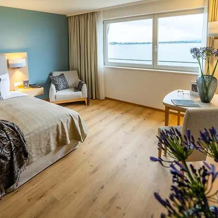 Seehotel Am Kaiserstrand מלון לוכאו ביי ברגנץ