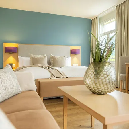 Hotel Seehotel Am Kaiserstrand 4*