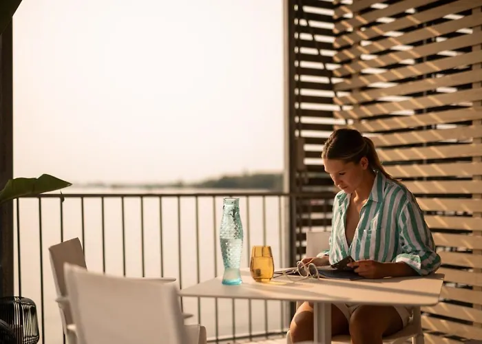 Seehotel Am Kaiserstrand 4* Lochau